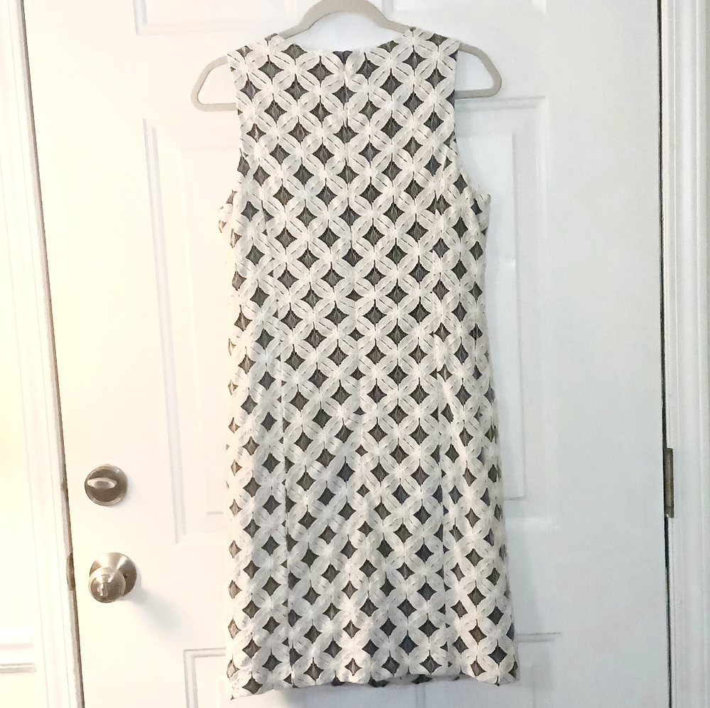 Anne Klein Women's Navy Blue And White Sleeveless Dress Size 12 - Picture 2 of 10